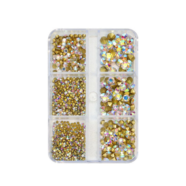 IC 10-box med 6 fack med nagelsmycken i strass