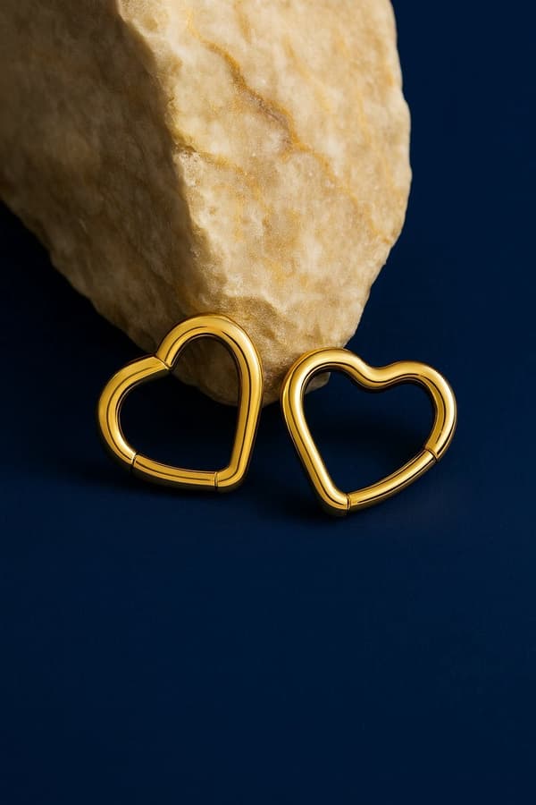 Forgyldte Hjerte Hoop Øreringe til Kvinder, Hypoallergenisk Rustfrit Stål Creole Hjerte Design, Minimalistisk Smykkegave til Kæreste, Guld, 2,6 cm