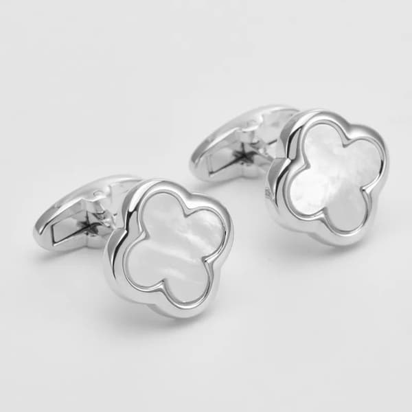 Manschettknappar med fyrklöver i pärlemor för män, polerad silverfärgad design, klassisk accessoar för bröllop och affärstillfällen