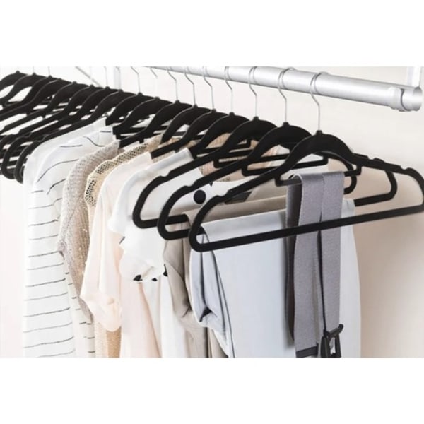 20-pakning - Fløyels Kleshengere - Kleshengere Black Svart