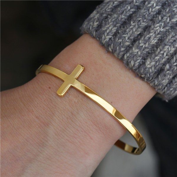IC Cross Cuff Armband, Rostfritt stål öppet