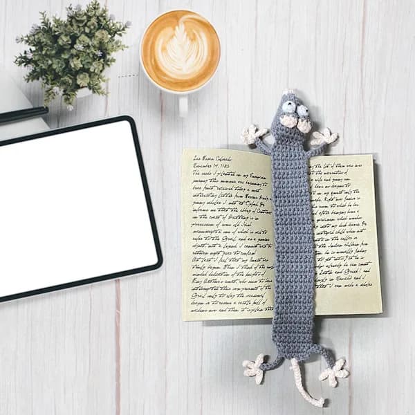 Crocheted Dachshund Bookmark Reusable Simple Bookmark Gift for Book Lovers gray mouse gray mouse