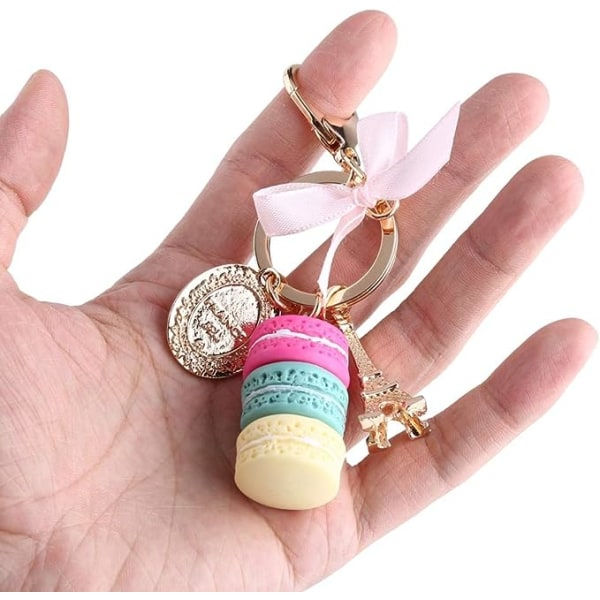 Nøglering i harpiks og legering, sød macaron-formet nøglering i forskellige farver Eiffeltårnet(C) IC
