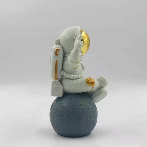IC Vit hylledekorasjon, Skrivebordsdekorasjon, Søt romfigurpynt (gull/hvit stor astronautstatuett)