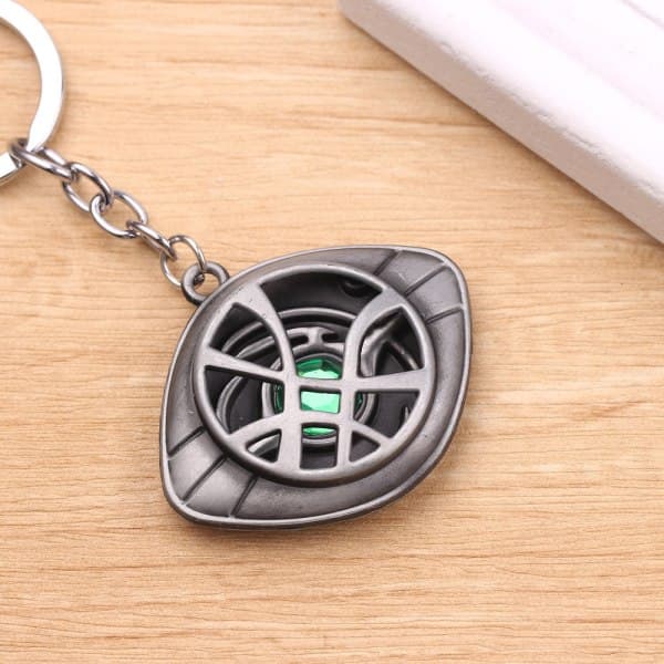 2 stycken Marvel-nyckelringar med Dr. Strange Argos motorcykelöga