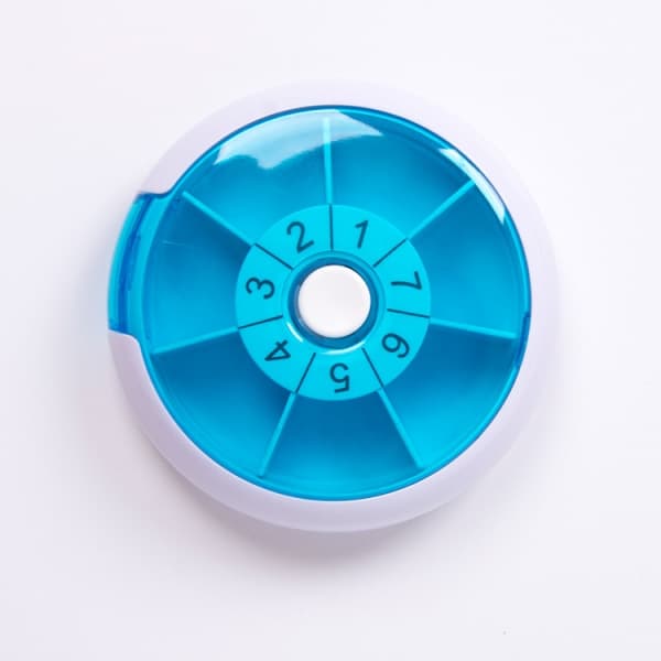 IC 1 förpackning 7 dagars runda Tryck på Rotary Divider En veckas tablettbox Resebekväm digital tablettbox