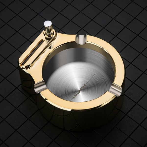 IC Vintage -tuhka-asti metallissa pysyvän tulen sytyttimen kanssa, Gold