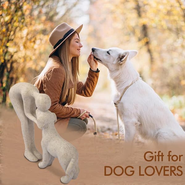 Abstrakt figur Mann og hund - Harpiksdekorasjon - Minnegave til hundeelskere - Beige