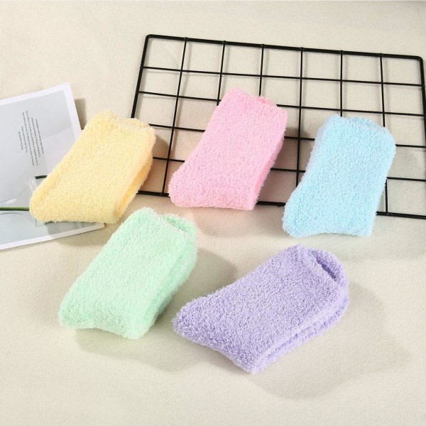 IC 5 par Kvinnor Varma Super Bløde Plys Toesko Sokker Vinter Fluffy Mikrofiber Crew Strømper Casual Hjem Sove Plysset Behagelig Strømpe