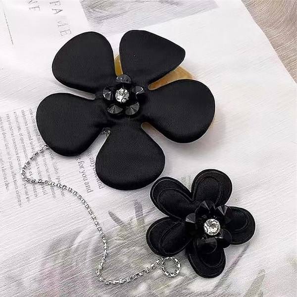 IC Kukka Rhinestone Ketju Brossi Rintaneula Merkit Brossi Vaatteet Musta