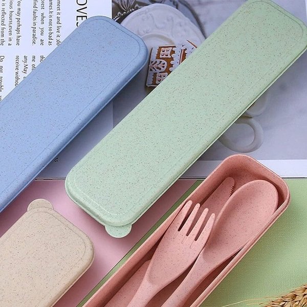 Besticksset med fodral, set med 2 återanvändbara plastbestick