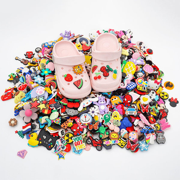 30st tecknade skoberlocker för Bubble Sandaler Skotillbehör 30pcs