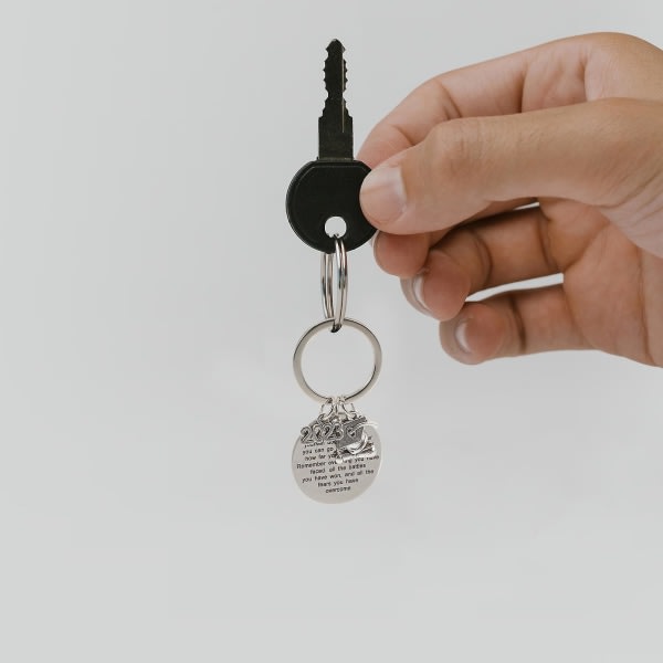 2 st Mejuri smycken Inspirerande examensnyckelring Nyckelringar i rostfritt stål Bilnyckelhänge（5,8x2,9cm，silver） IC