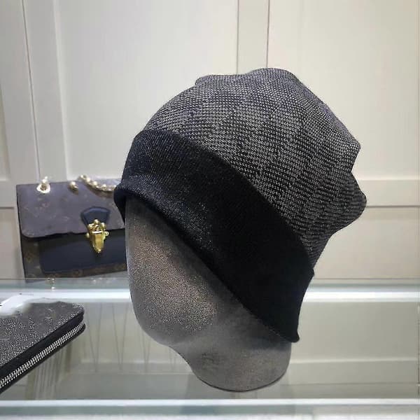 Ny ankomst Designer Brevtrykt Ternet Vinterhat Blød Varm Strikket Hat Black