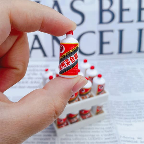 IC 1Sæt Mini Imitation Baijiu Maotai Mini Box Statuer Drikke Garni