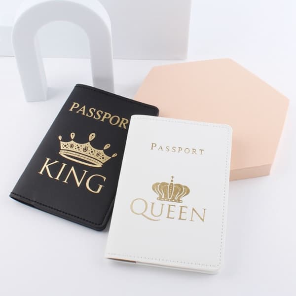 IC Elskerpar Passomslag Varmstempling \"KING&QUEEN\" Kvinner Menn Svart