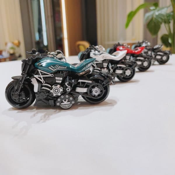 IC Creative Cool Mini Simulering Motorcykel Nøglering Tegneserie Nøgle C Sort