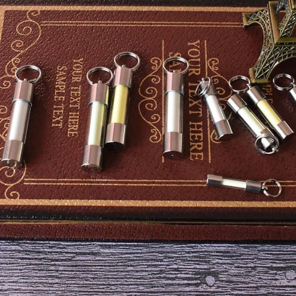 IC Titanium Rustfrit Stål Embrite™ Glød i mørke nøglering FOB A5