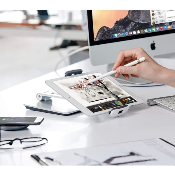 IC Tablet Holder, Justerbar i Flere Vinkler, Solid Tablet Holder i Aluminium, Velegnet til 4''-14'' Tablet/Mobiltelefon