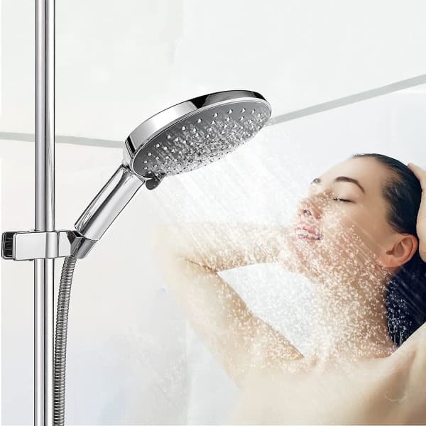 Justerbar handduschhållare - svängbar 45°, passar 18-25 mm duschstång, förkromad ABS duschhållare (silver)