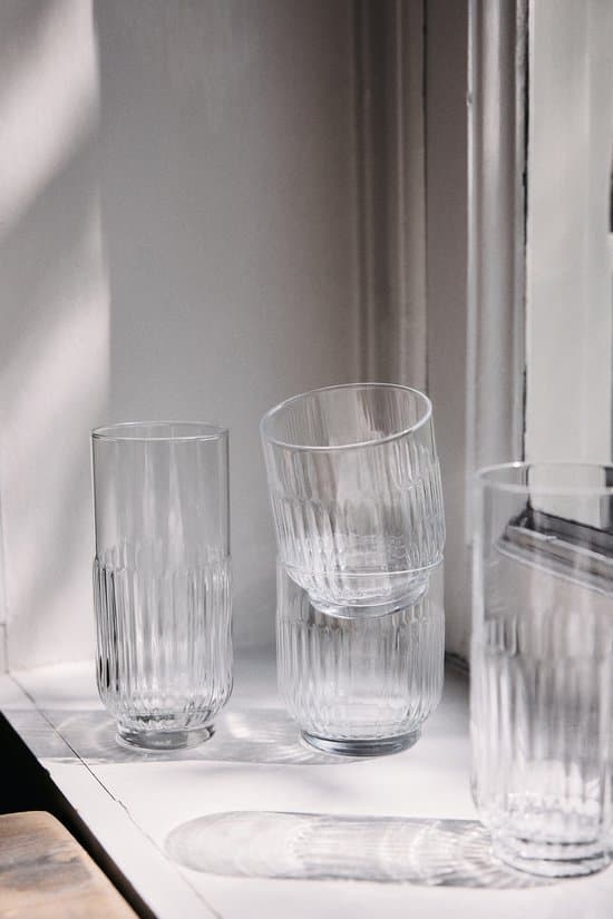 Mammoet Lily Vattenglas set om 6, 33 cl räfflade dricksglas, klara glas för vatten, cocktails, läsk, diskmaskinssäkra