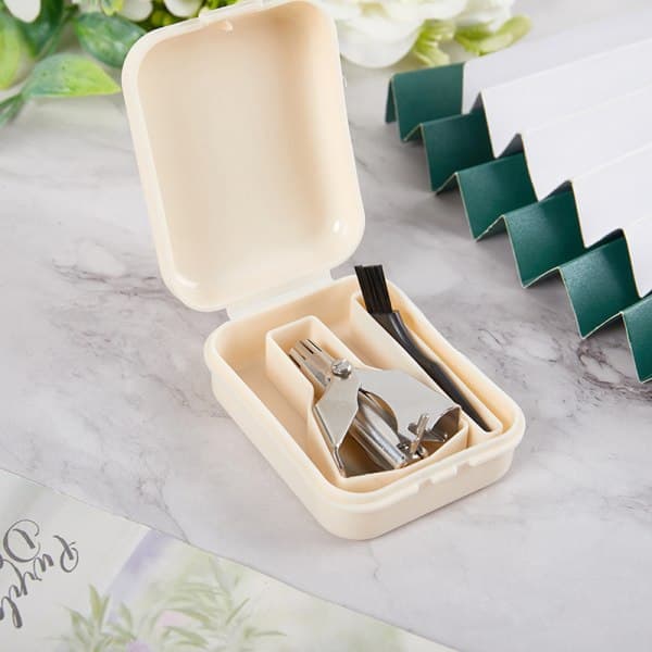 IC 1Set Näshårstrimmer Rostfritt stål Manuell Mekanisk Rakning Box