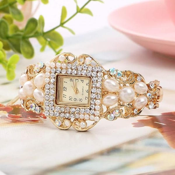 IC Kvinnor Armband Kvadratisk Urtavla Kvarts Armbandsklocka Dam Diamant Pärla Smycken Klockor Guld Färg