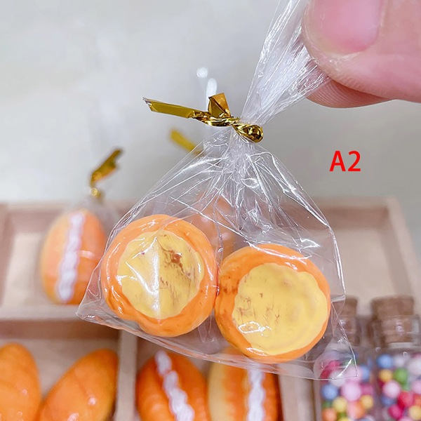 IC 1 pose kunstig mini brød/eggkremkake 1:12 Dukkehus Ba A2