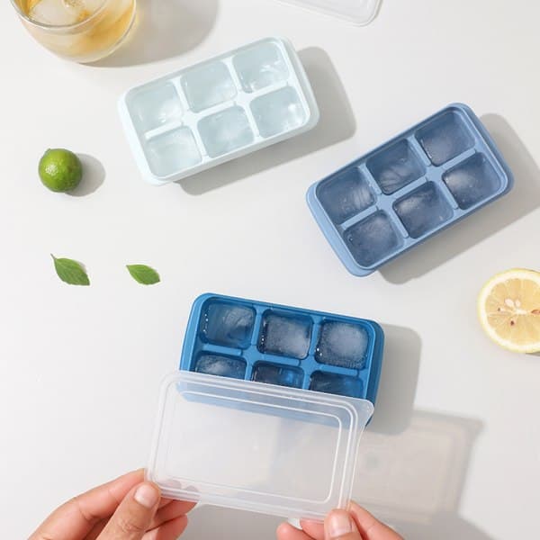 IC Mini isbitbrickor för frysen med lättlöslig silikonbotten, små formar med lock