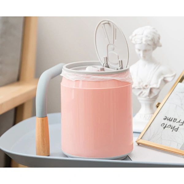 Mini Desktop Trash Can with Lid, Drink Can Shape, 1 pc