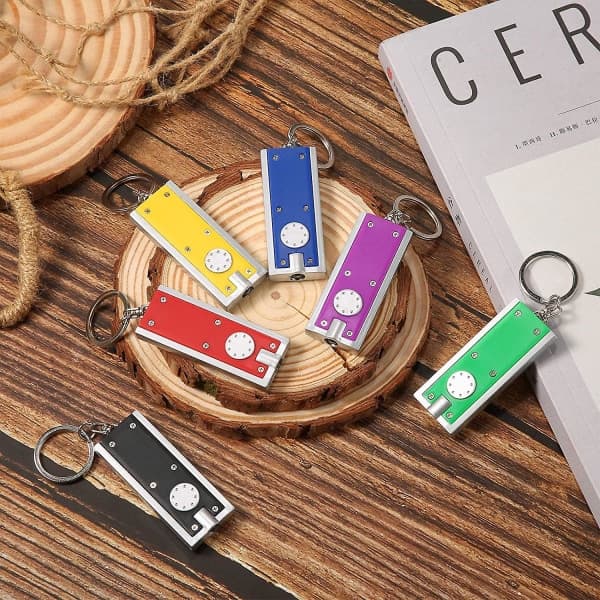12 stk. Mini LED Nøglering Lille Lommelygte Lygte Nøglering Hund C IC