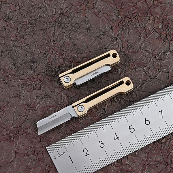 IC NYHET Mässing mini vikbar bärbar ficka nyckelring hänge EDC C A