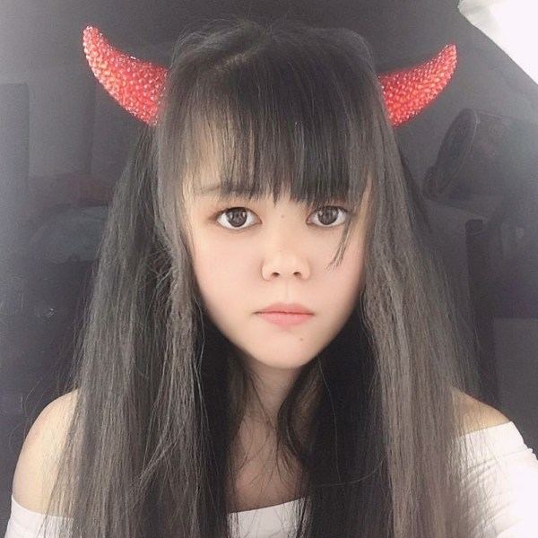 IC Shiny Red Devil Horn Hårklemme Hårnål Hårtilbehør til