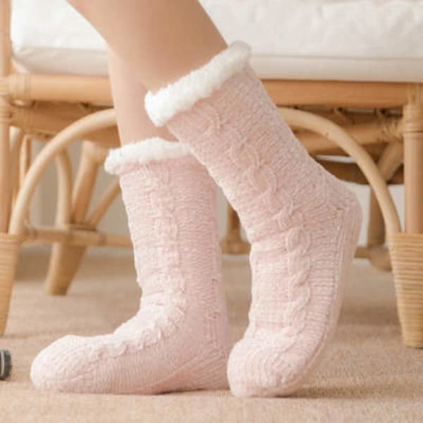 Cozy and warm non-slip socks - FLUFFY PINK ROSA