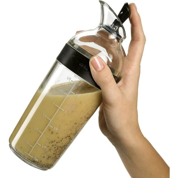 IC 250 Ml - Musta Salaattikastike