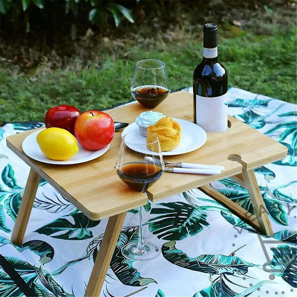 Utomhus picknickbord för vin, hopfällbart bärbart campingbord i trä, rymmer vinglas och flaskor 30x24cm