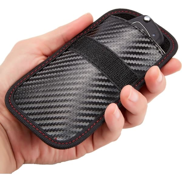 Faraday-pussi avaimenperälle, RFID-signaalin esto autolle, varkaudenesto IC