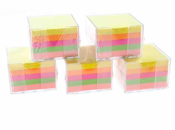 Post-it 76x76 mm med holder 5-pakning
