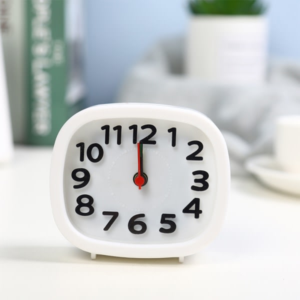 IG Liten väckarklocka, enkel elektroninen klocka opiskelijalle valkoinen