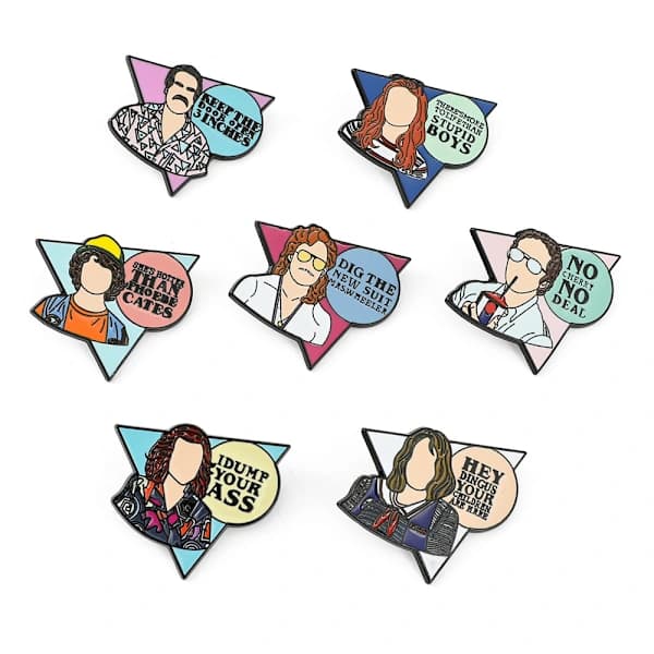Stranger Things 7-delt Brochesæt - Hellfire Club Medlemsmærker & Karaktercitater Pins