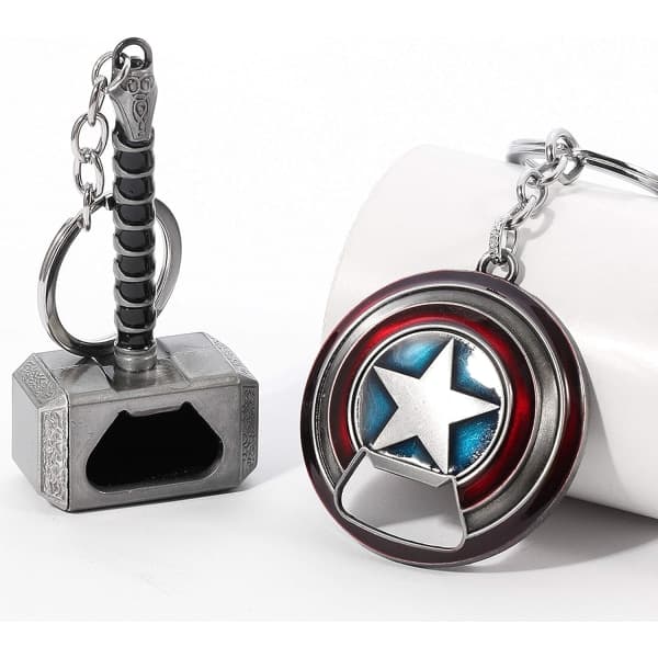 Kapteeni Amerikan avaimenperä pullonavaaja kilpi, Mjolnir avaimenperä pullonavaaja, Thorin vasara avaimenperä pullonavaaja IC