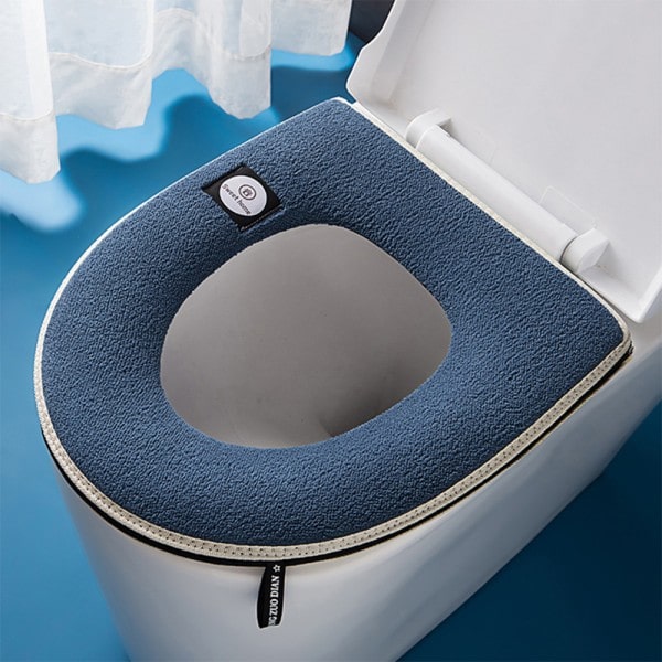 WC-istuimen pehmuste paksu pehmeä wc-istuin lämpimällä kahvalla kylpyhuoneessa Navy Blue Logo Chain