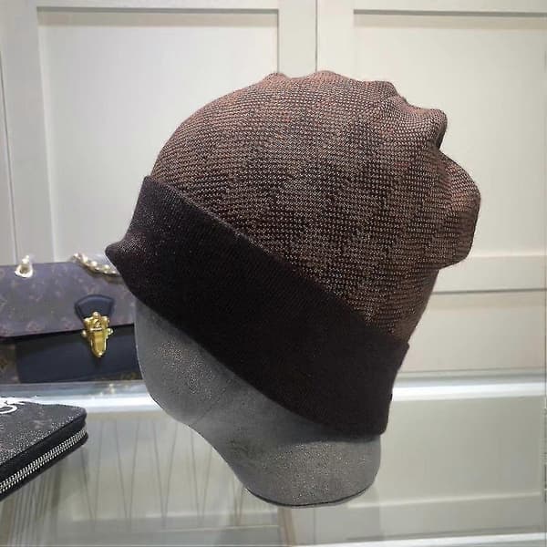 Ny ankomst Designer Brevtrykt Ternet Vinterhat Blød Varm Strikket Hat Black