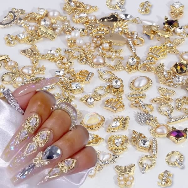 IC 50 st guld nagelberlocker för akrylnaglar, blanda styler glänsande pärla legering spik strass Blomma Fjäril Hjärta Star Charms