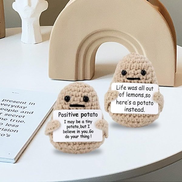 2 st Roliga positiva potatisar Härlig ulldocka med positivt kort beige