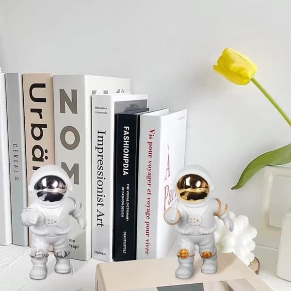 IC Vit hylledekorasjon, borddekorasjon, søt romfigur pynt (gull/hvit stor astronautfigur)
