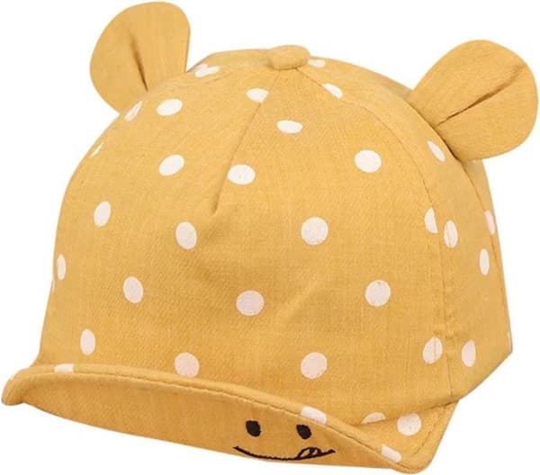 Babyhatt med ører og hvite prikker - gul