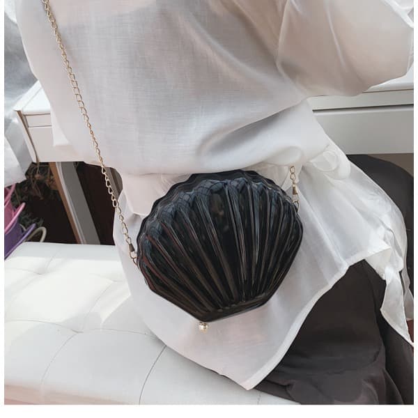 IC 1. snäckskalsform axelväska Laser Mermaid Sea Shell Chain Purse