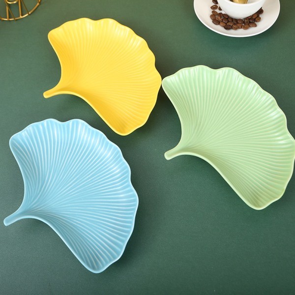 IC Keramiikkakoristelautanen kodin sisustukseen ja ruokailuun, kultaiset ginkgo-lehdet hedelmälautanen, sininen, 28*21,5*4cm