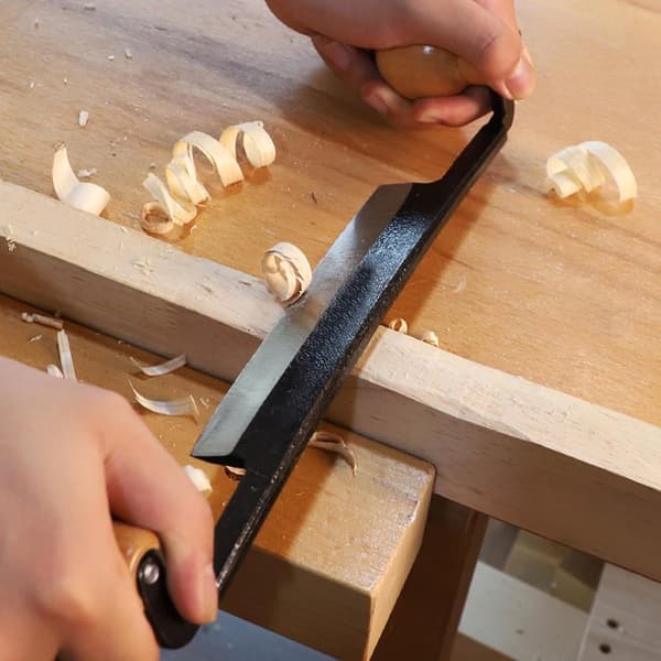 Lige trækkniv med ergonomisk træhåndtag - Træbearbejdningshåndværktøj til fjernelse af bark